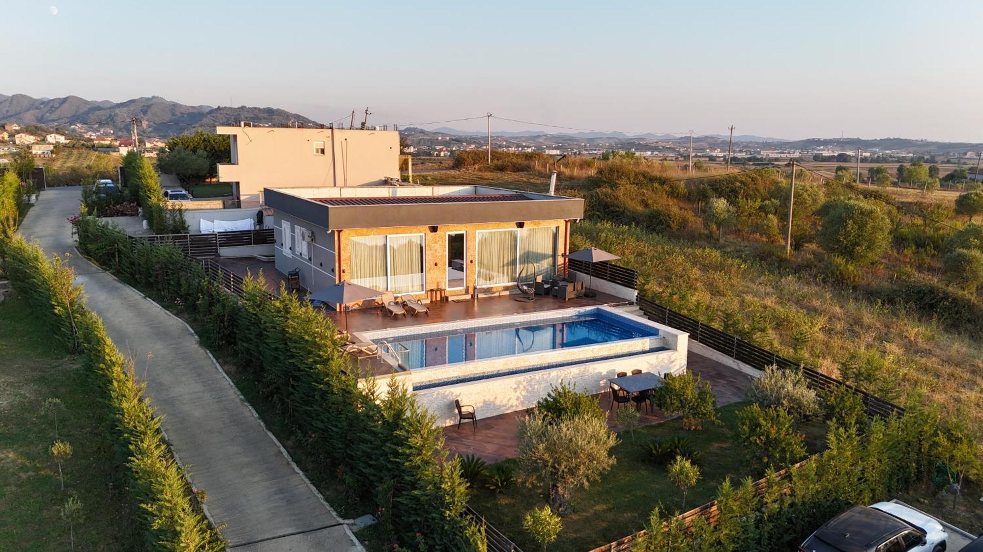 Top Villas Durres Exterior photo